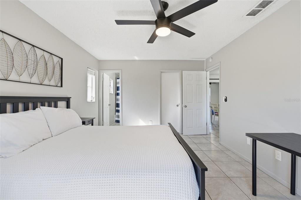 4533 Lakeshore Avenue Spring Hill, FL 34606 - Photo 37 of 60