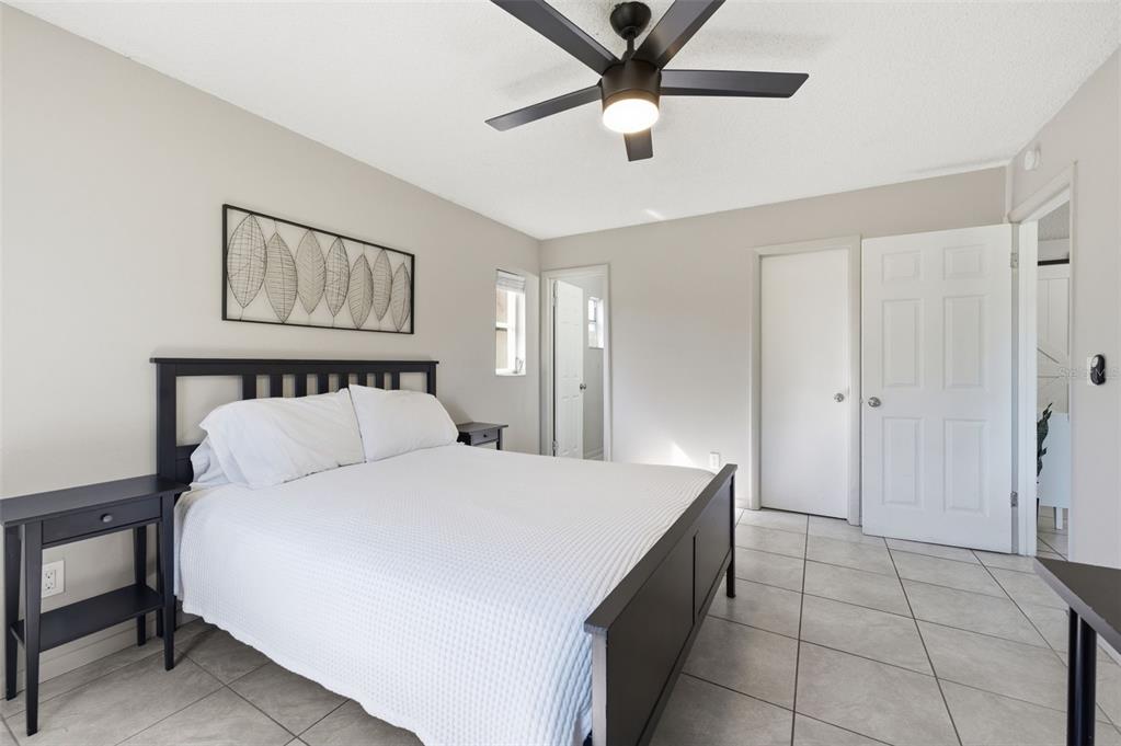 4533 Lakeshore Avenue Spring Hill, FL 34606 - Photo 38 of 60