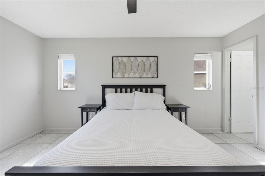 4533 Lakeshore Avenue Spring Hill, FL 34606 - Photo 39 of 60