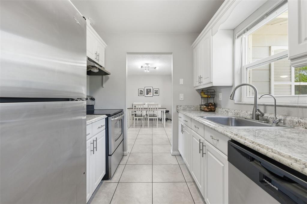 4533 Lakeshore Avenue Spring Hill, FL 34606 - Photo 48 of 60