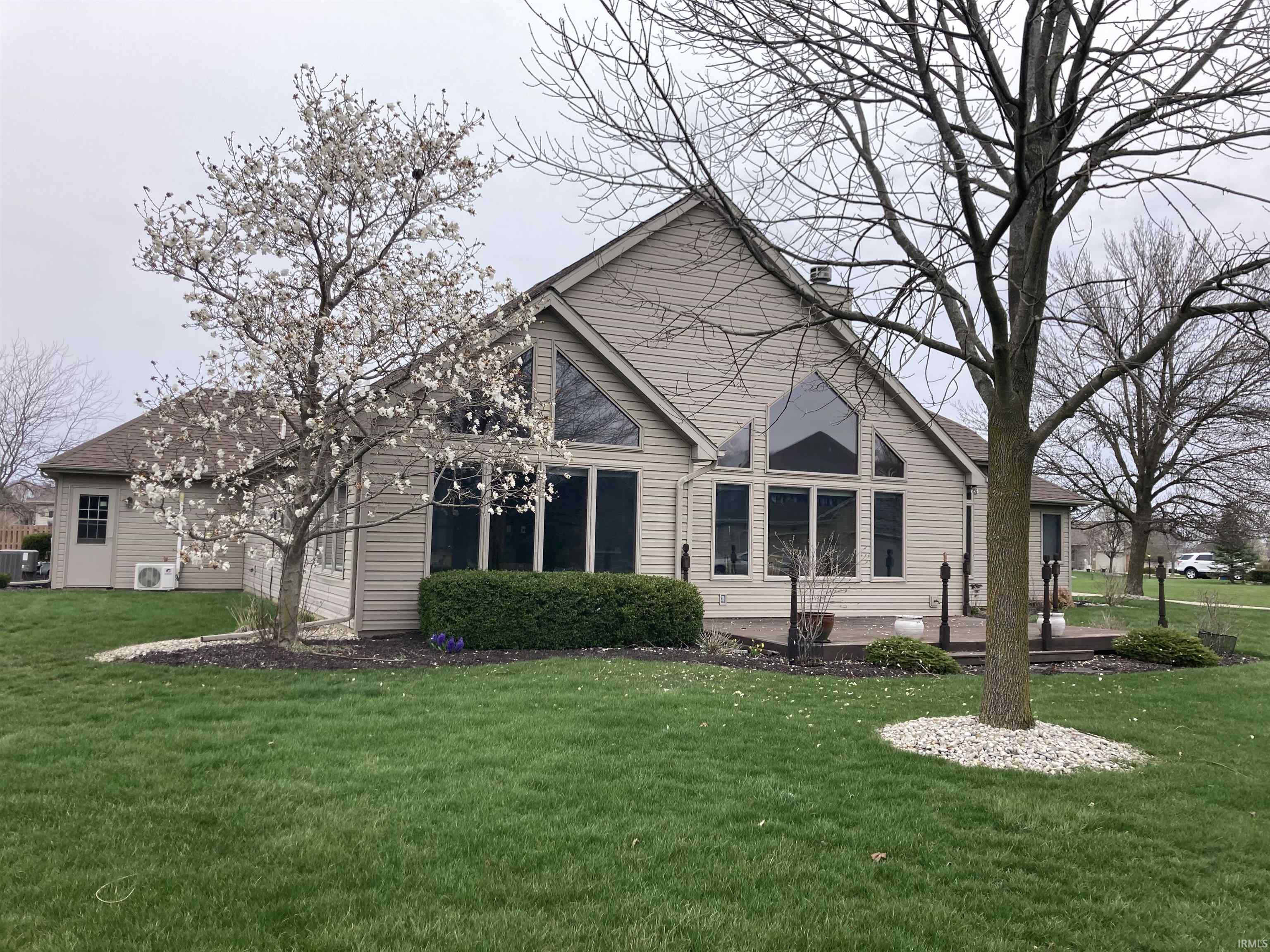 328 Ridge Court Ossian, IN 46777 - Photo 3 of 7