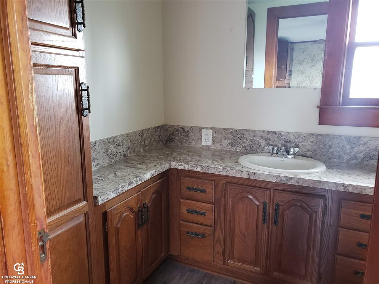 1507 Berville Road Allenton, MI 48002 - Photo 17 of 34 Bath View 1