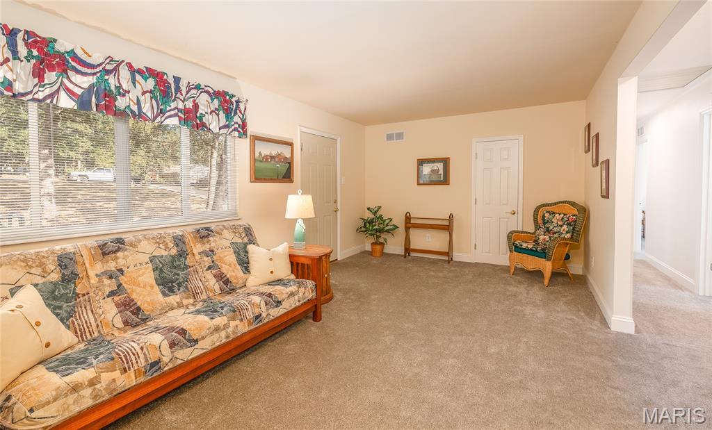 749 Squaw Road Cuba, MO 65453 - Photo 17 of 48