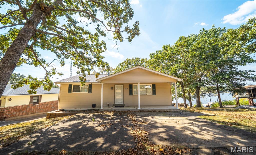 749 Squaw Road Cuba, MO 65453 - Photo 2 of 48