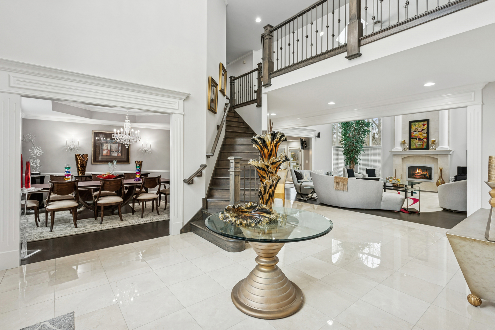 9200 Falling Waters Drive West Burr Ridge, IL 60527 - Photo 2 of 30