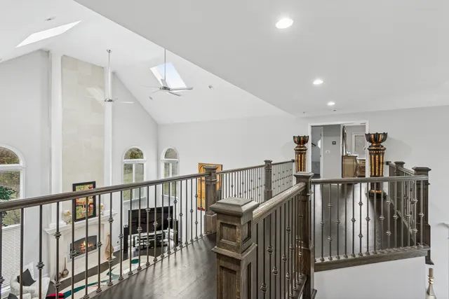 $7,500 | 9200 Falling Waters Drive West, Burr Ridge, IL 60527