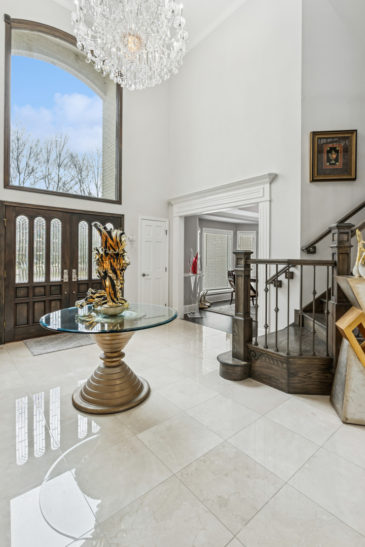 9200 Falling Waters Drive West Burr Ridge, IL 60527 - Photo 3 of 30