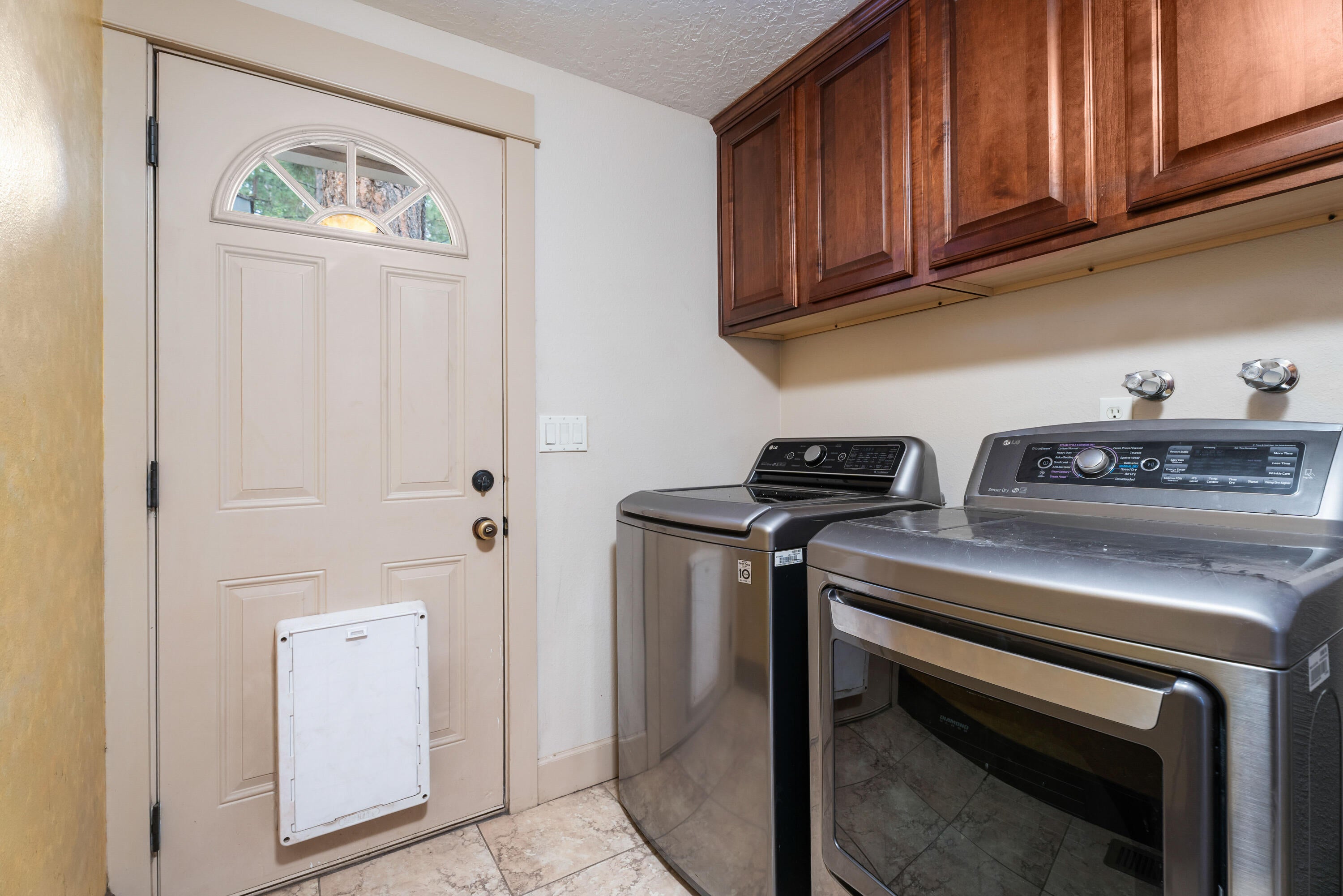 60889 Parrell Road Bend, OR 97702 - Photo 23 of 35 12-New