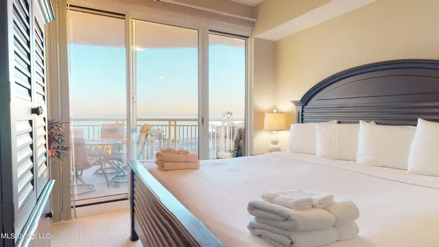 $2,995 | 2228 Beach Drive, Unit 506, Gulfport, MS 39507