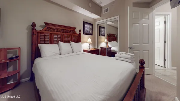 $2,995 | 2228 Beach Drive, Unit 506, Gulfport, MS 39507