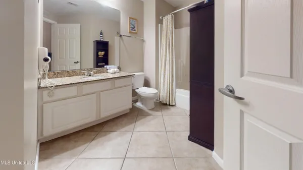 $2,995 | 2228 Beach Drive, Unit 506, Gulfport, MS 39507