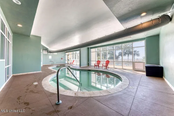 $2,995 | 2228 Beach Drive, Unit 506, Gulfport, MS 39507