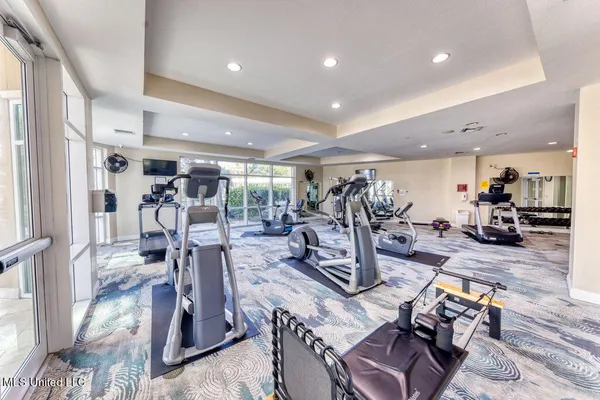 $2,995 | 2228 Beach Drive, Unit 506, Gulfport, MS 39507