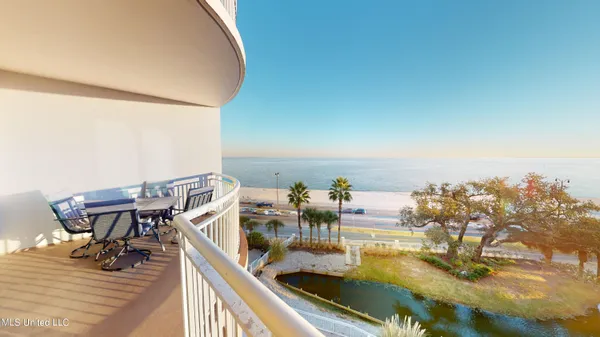 $2,995 | 2228 Beach Drive, Unit 506, Gulfport, MS 39507