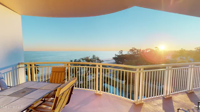 $2,995 | 2228 Beach Drive, Unit 506, Gulfport, MS 39507