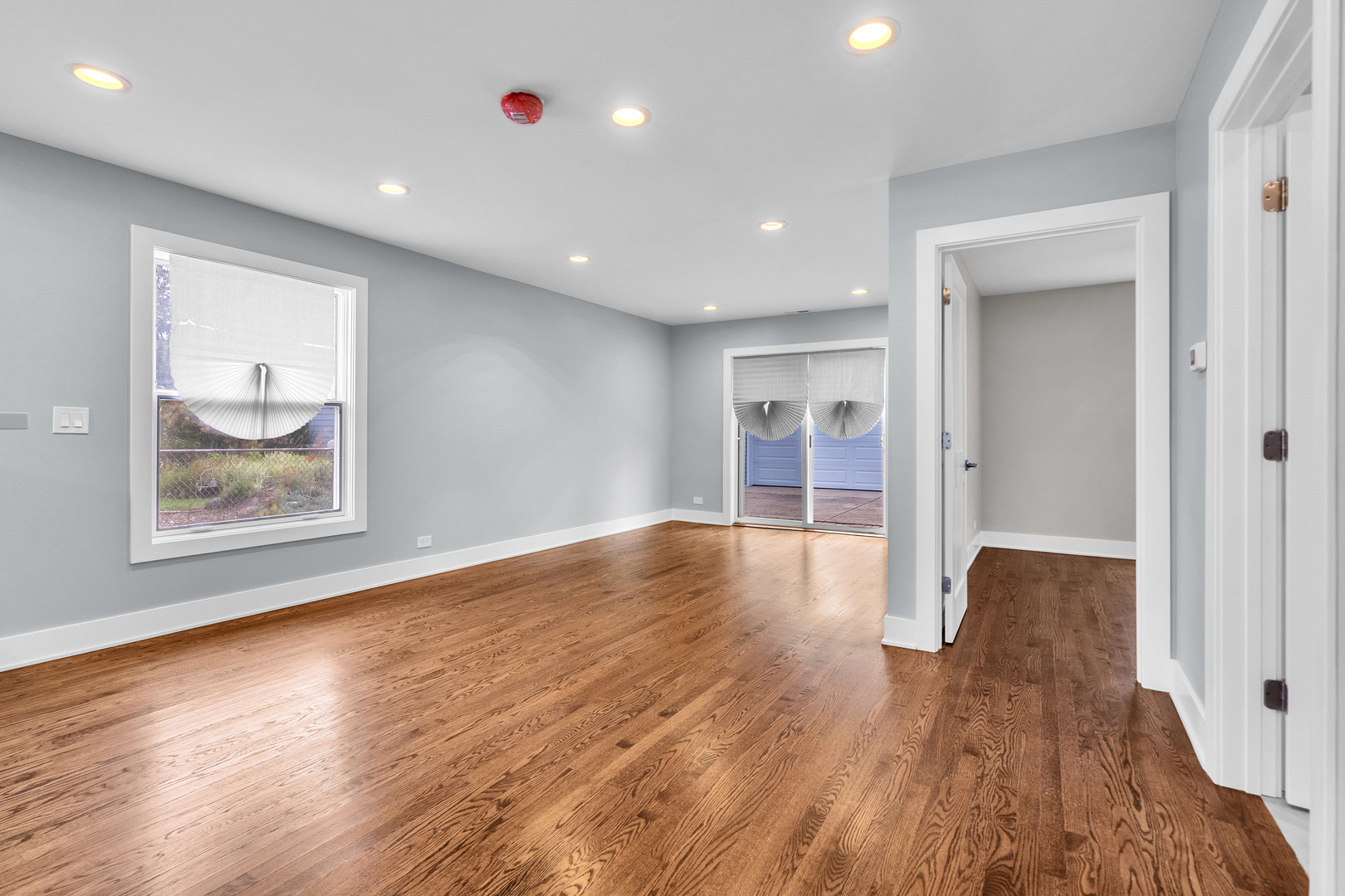 440 Huehl Road Northbrook, IL 60062 - Photo 12 of 30 Gallery Image 12