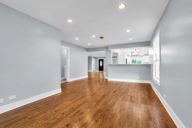 $619,900 | 440 Huehl Road, Northbrook, IL 60062