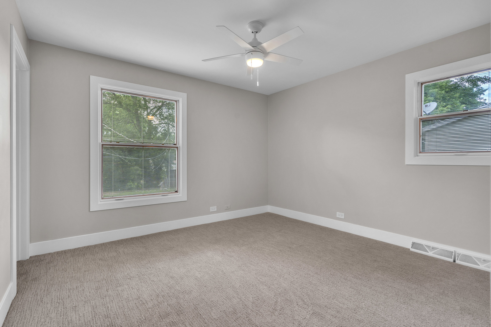 440 Huehl Road Northbrook, IL 60062 - Photo 14 of 30 Gallery Image 14
