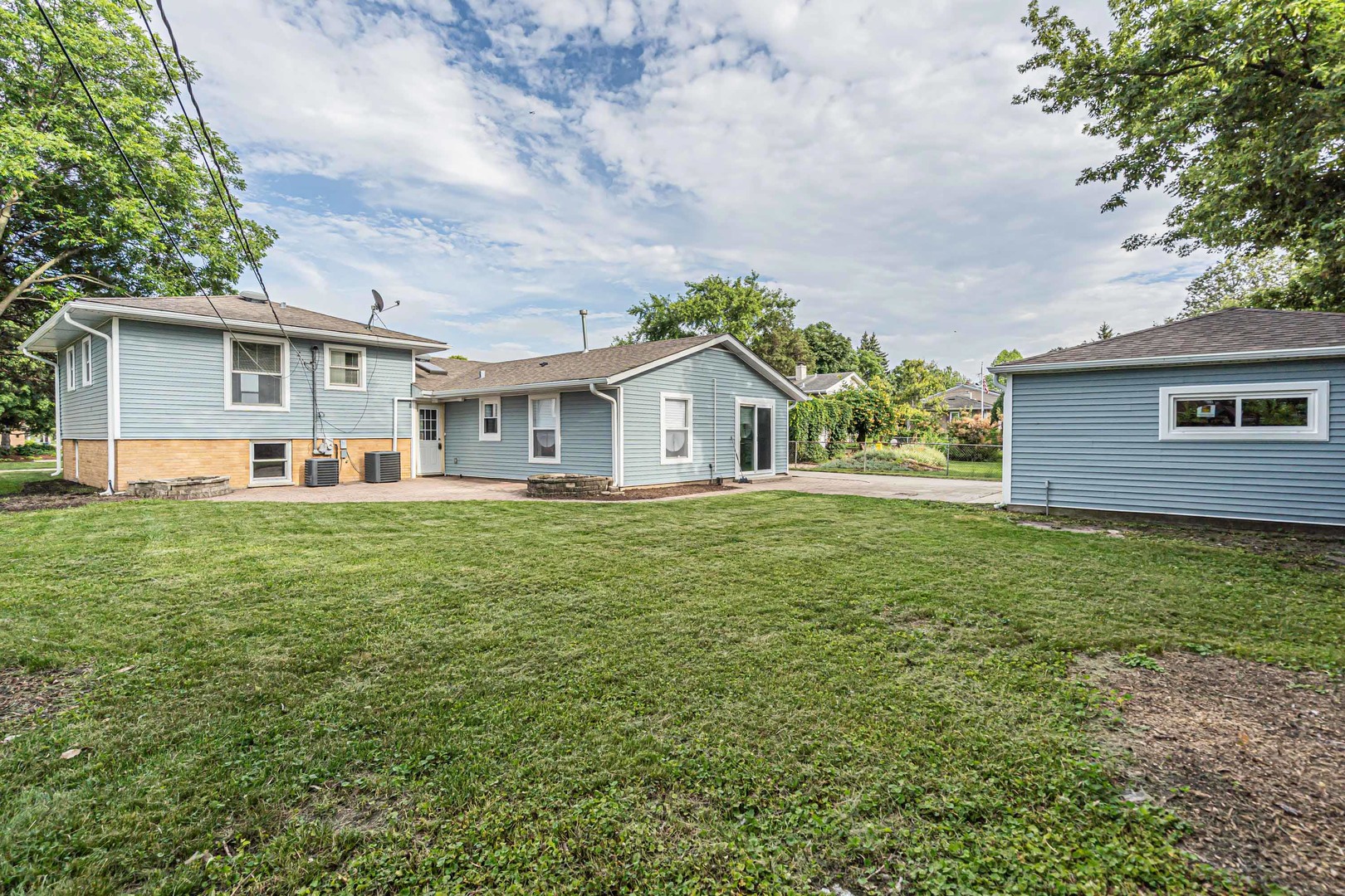 440 Huehl Road Northbrook, IL 60062 - Photo 25 of 30 Gallery Image 25