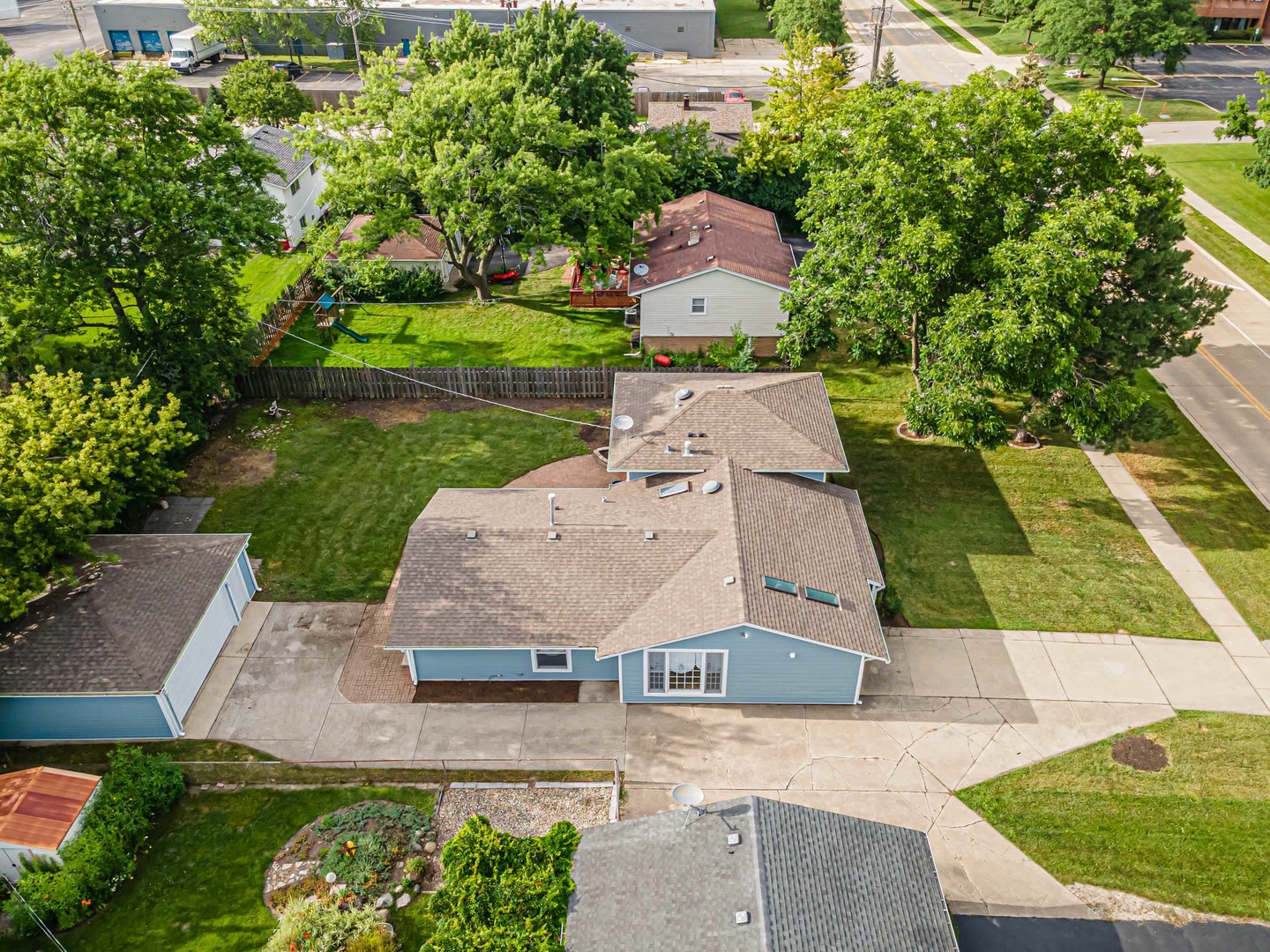 440 Huehl Road Northbrook, IL 60062 - Photo 26 of 30 Gallery Image 26
