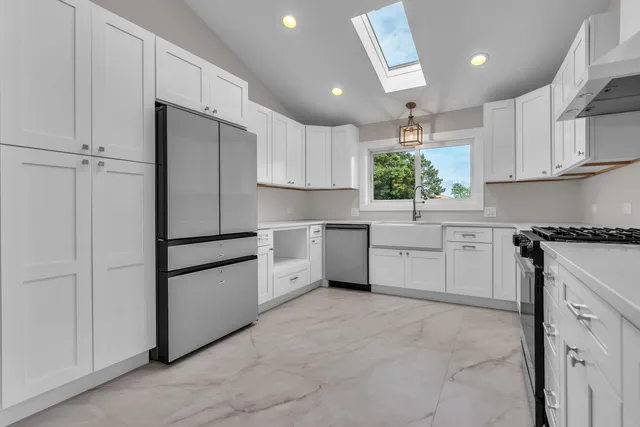 $619,900 | 440 Huehl Road, Northbrook, IL 60062