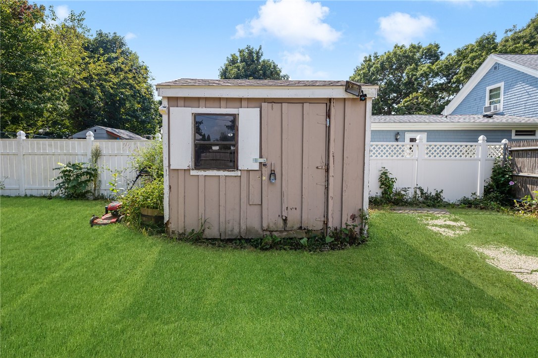 824 Main Road Tiverton, RI 02878 - Photo 31 of 37