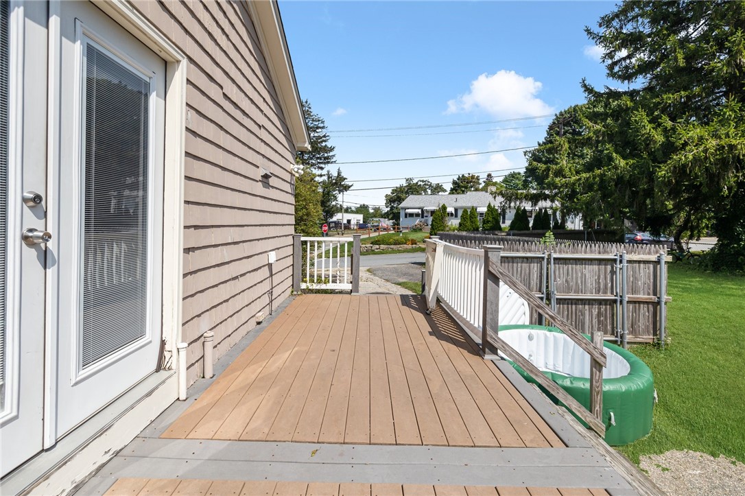 824 Main Road Tiverton, RI 02878 - Photo 33 of 37