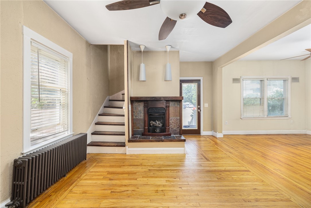 824 Main Road Tiverton, RI 02878 - Photo 4 of 37