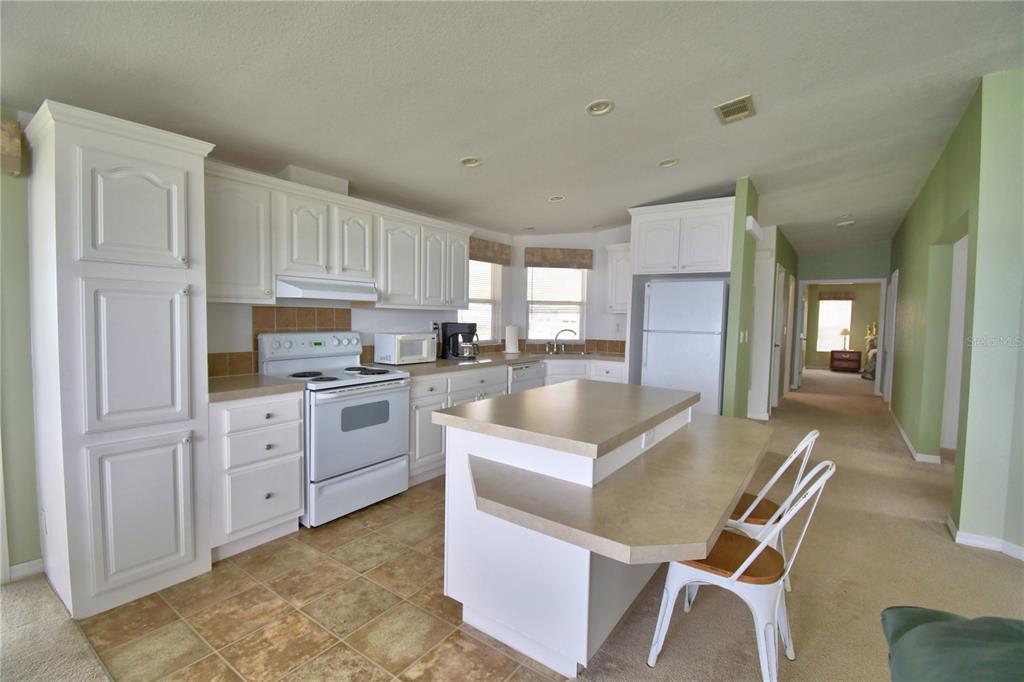 492 Lakeside Ranch Circle Winter Haven, FL 33881 - Photo 9 of 56