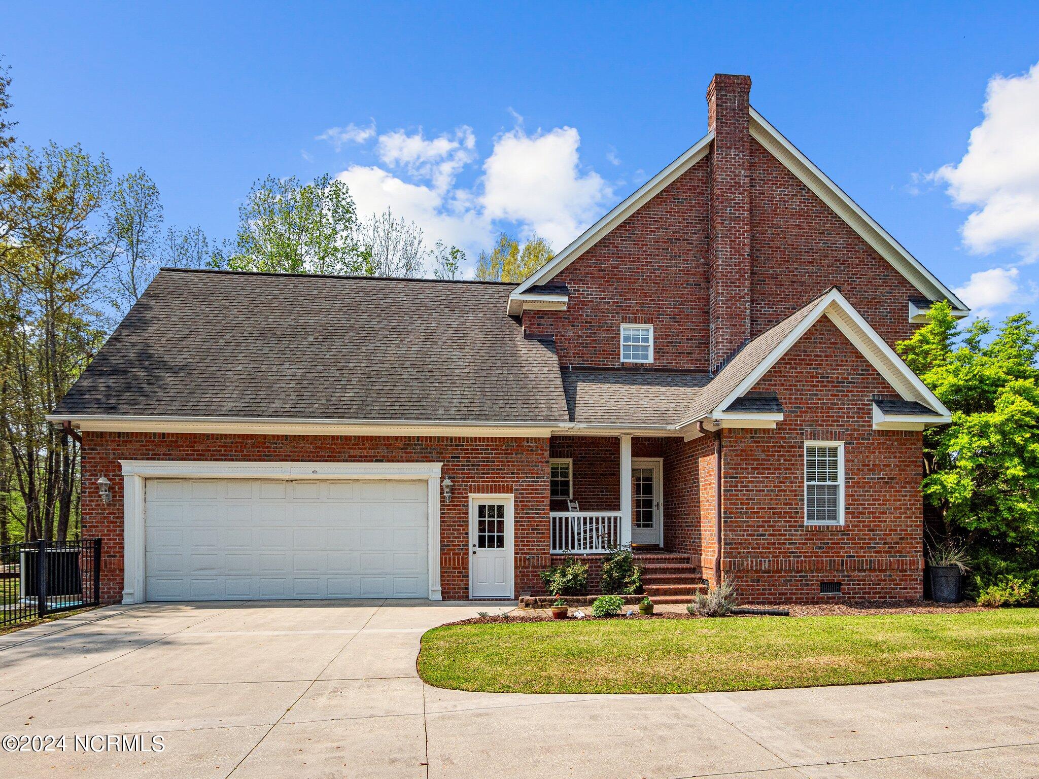 322 Royal Bluff Road Jacksonville, NC 28540 - Photo 5 of 43 7-web-or-mls-07