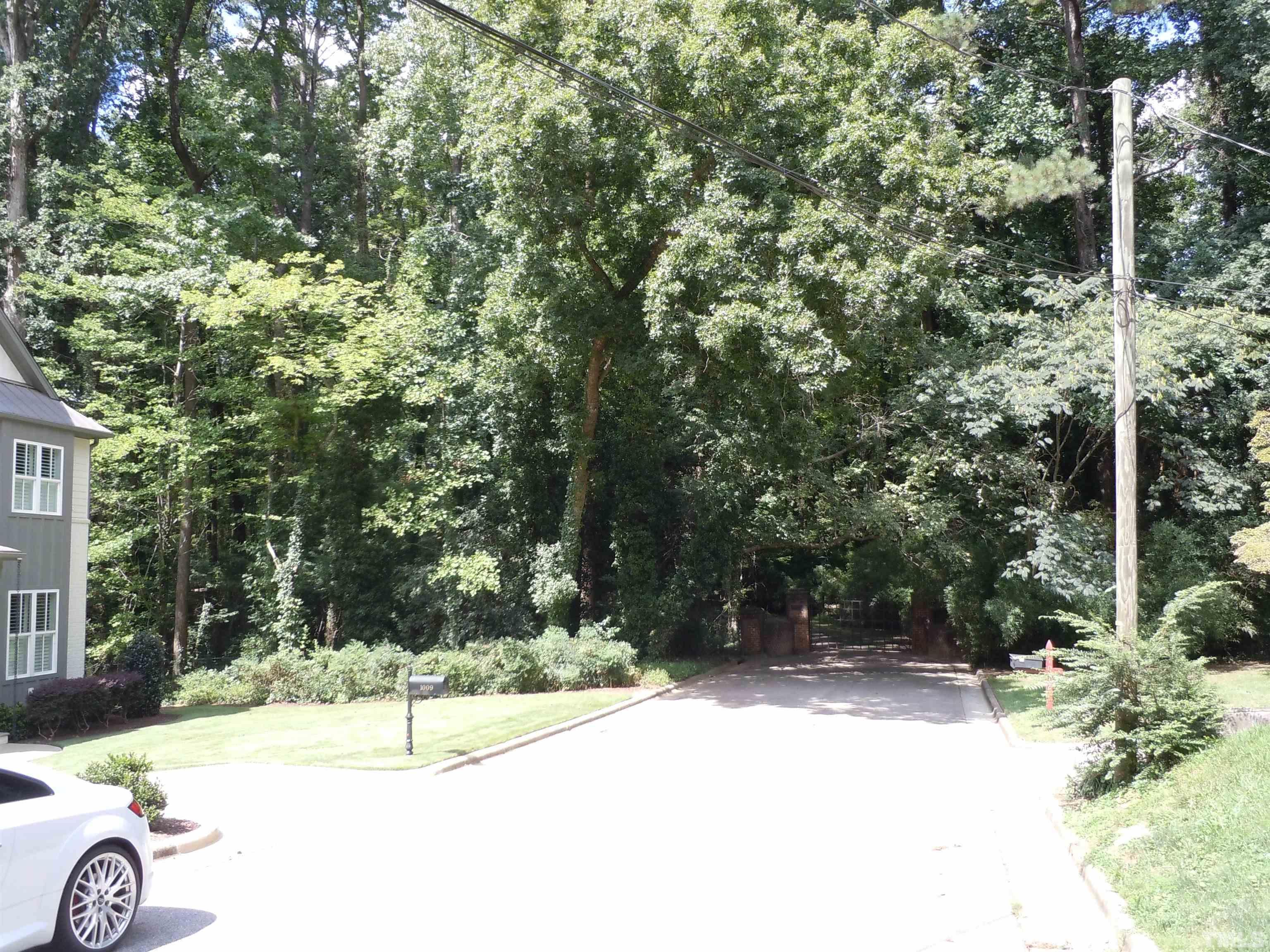 1009 Marilyn Drive Raleigh, NC 27607 - Photo 6 of 36
