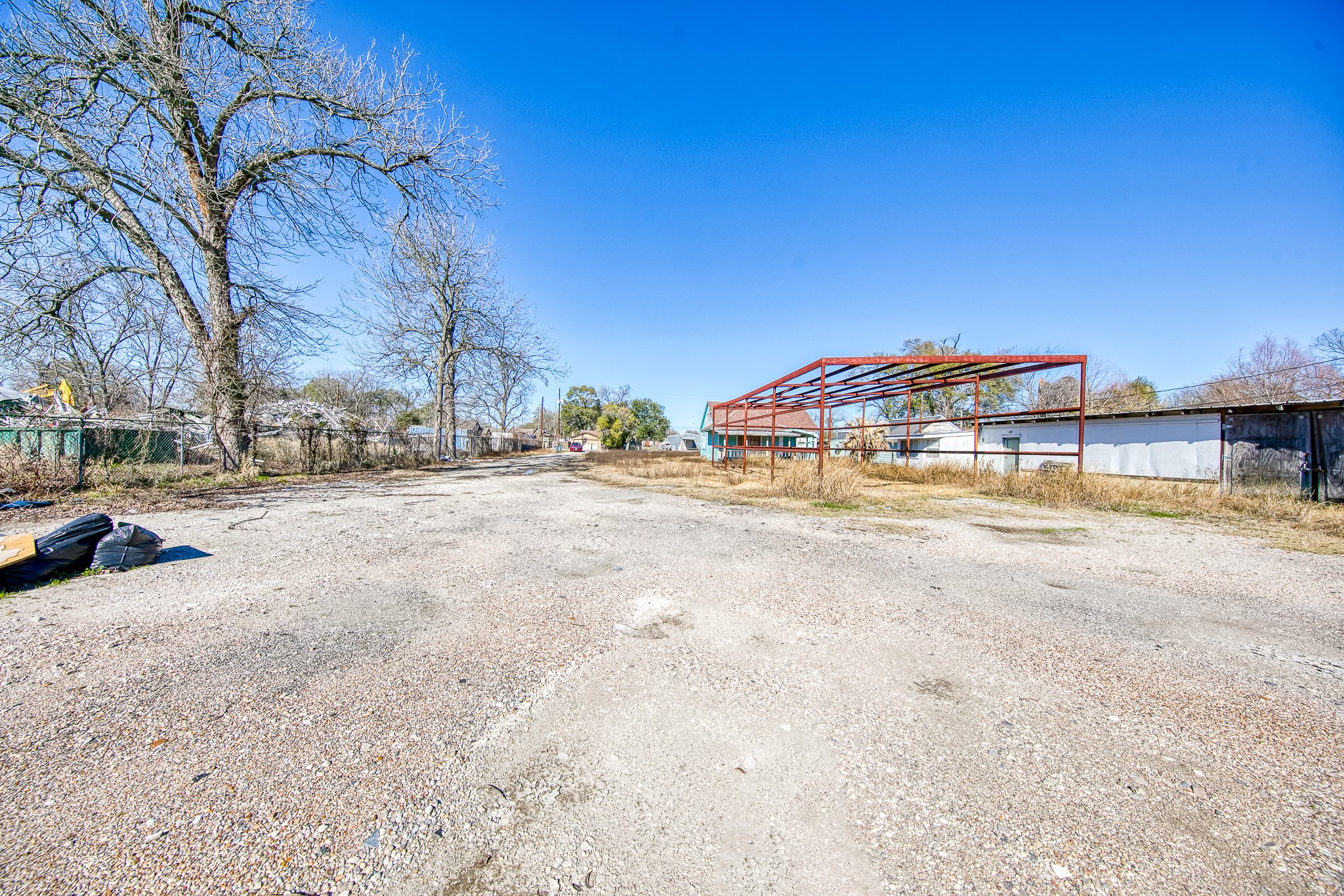 302 East Rogers Street Houston, TX 77022 - Photo 6 of 26