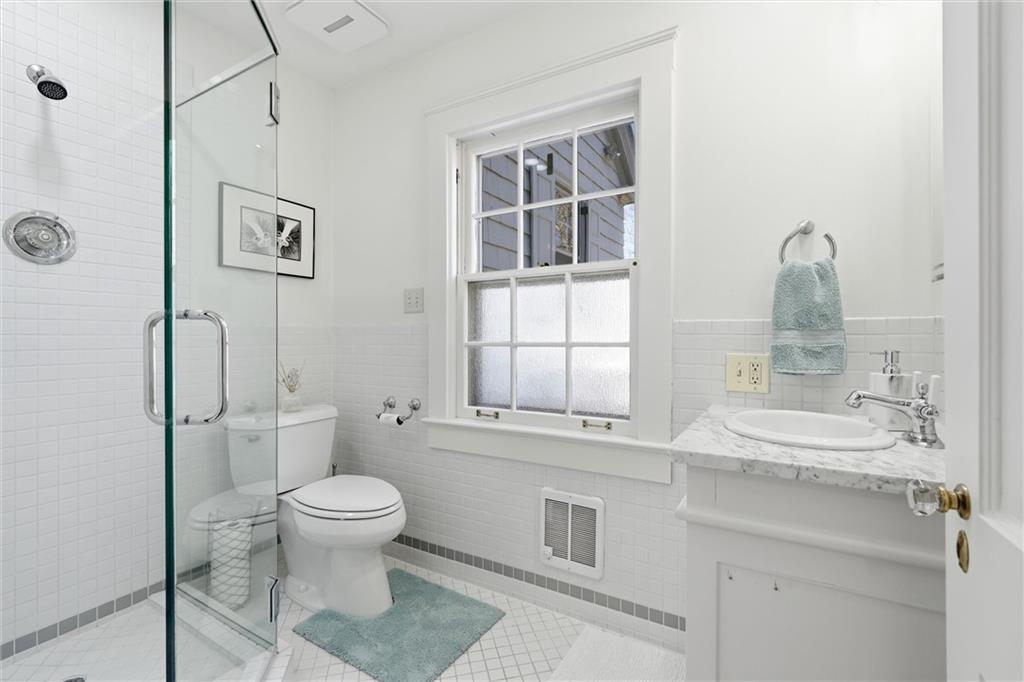 1217 West 58th Street Kansas City, MO 64113 - Photo 28 of 48