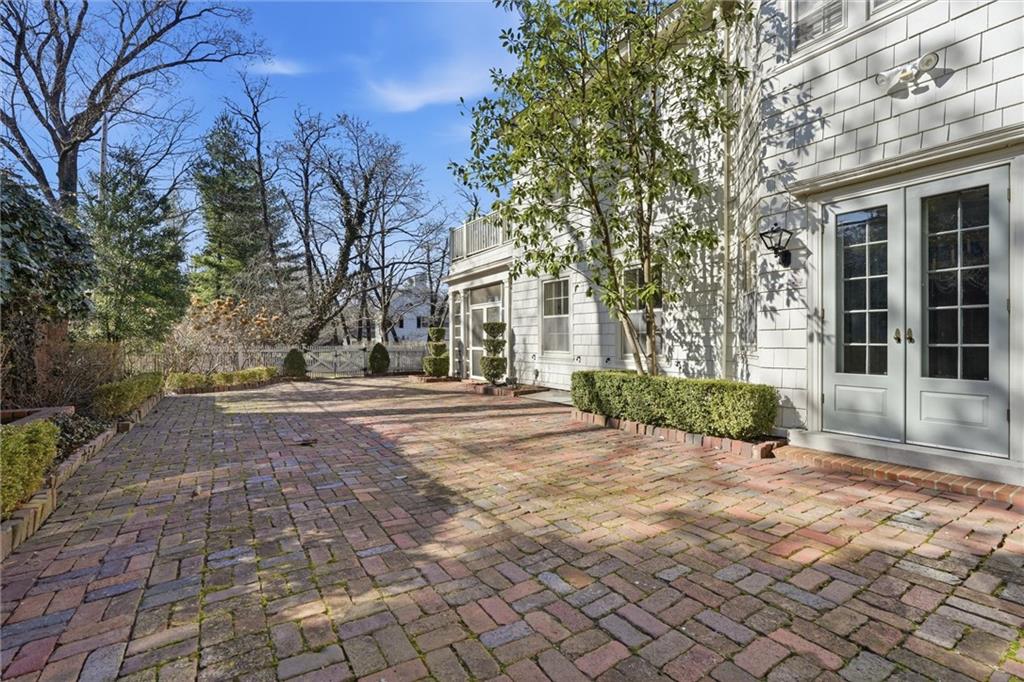 1217 West 58th Street Kansas City, MO 64113 - Photo 39 of 48