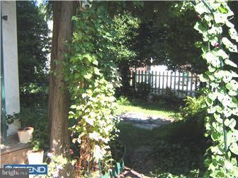 118 Gladstone Road Lansdowne, PA 19050 - Photo 10 of 12