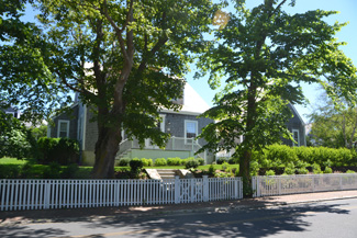37 Cliff Road Nantucket, MA 02554 - Photo 4 of 4 Gallery Image 4