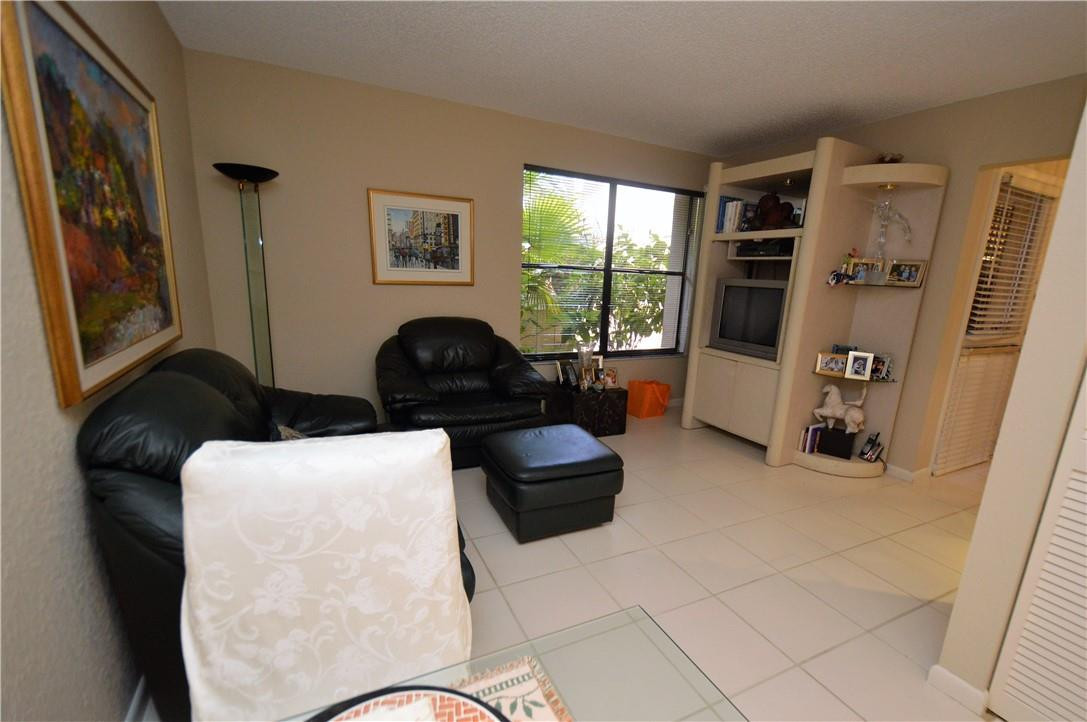 6166 Via Laguna Lane Boca Raton, FL 33433 - Photo 6 of 33 Photo 6