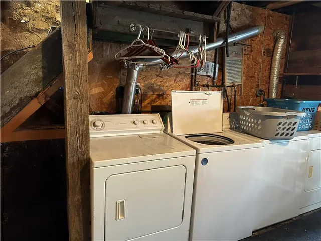 $1,350 | 1878 Ridge Road, Webster, NY 14580