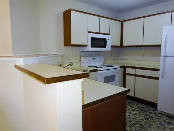 $1,400 | 122 Basswood Court, Jacksonville, NC 28546