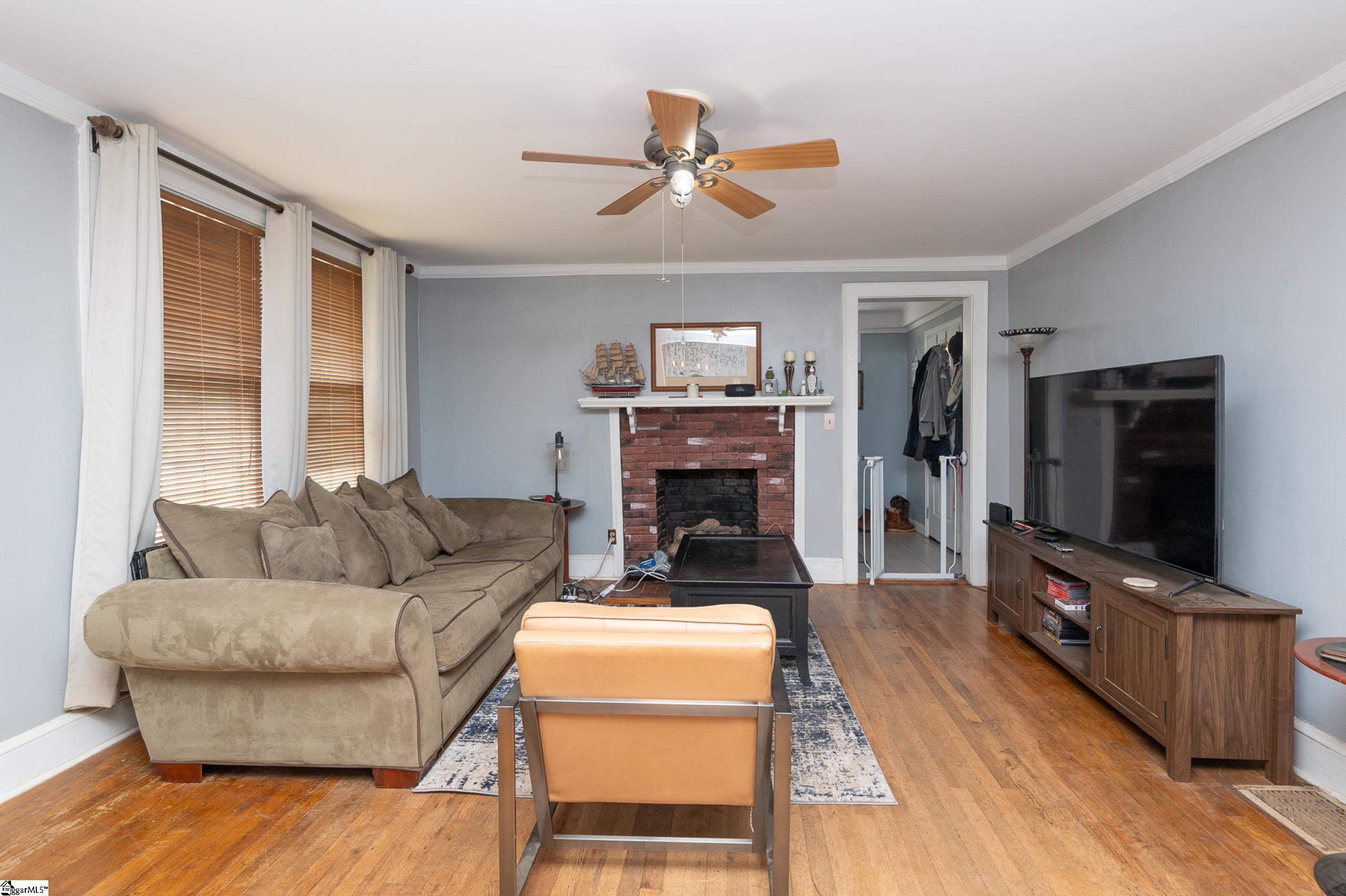 135 Keith Drive Greenville, SC 29607 - Photo 4 of 19