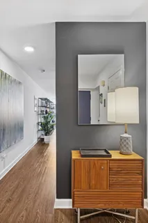 $300,000 | 2726 Central Street, Unit 2D, Evanston, IL 60201