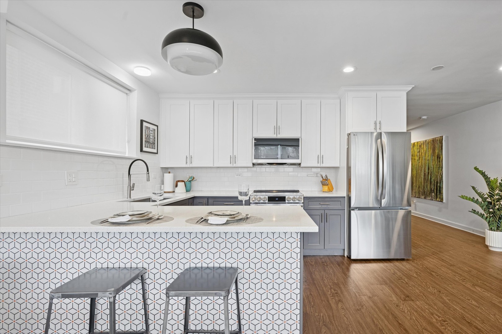 2726 Central Street, Unit 2D Evanston, IL 60201 - Photo 10 of 18