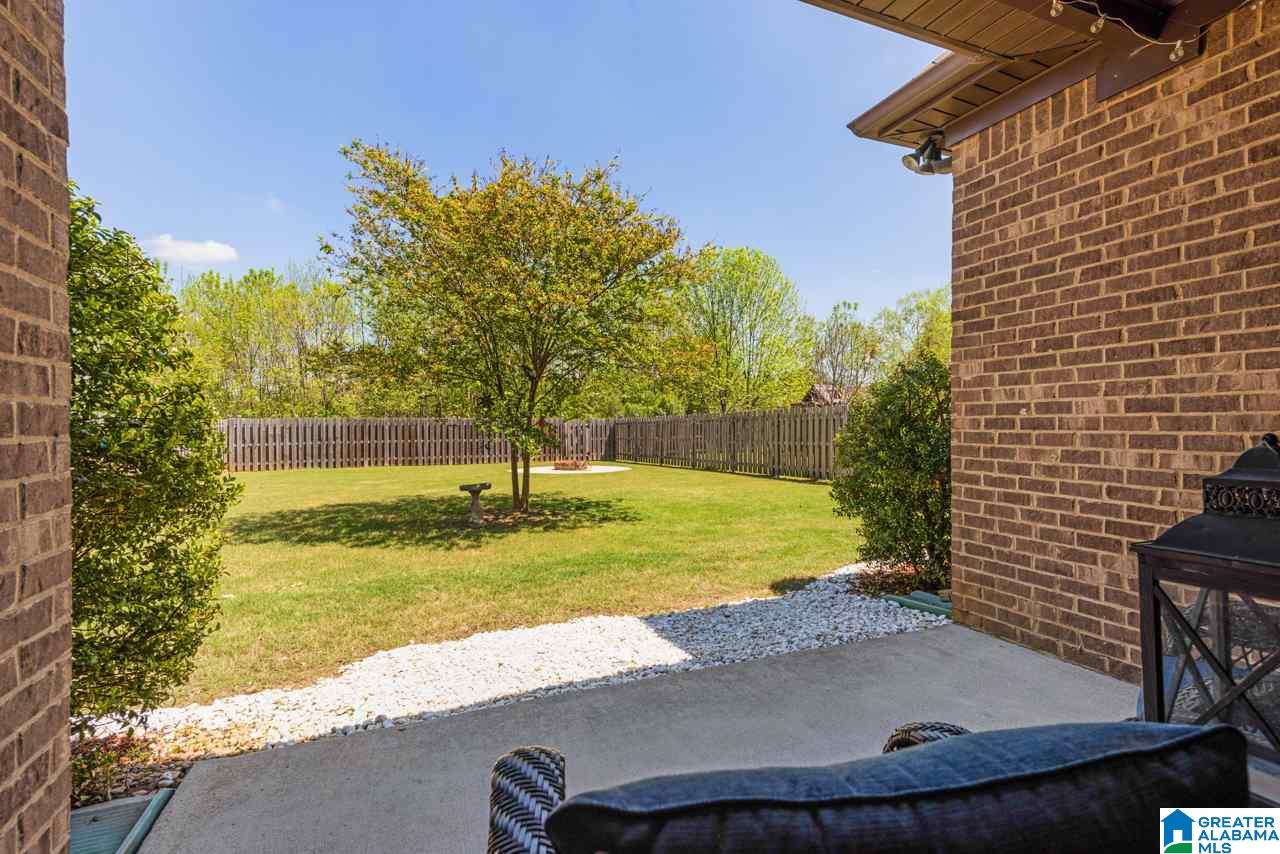 208 Lacey Avenue Alabaster, AL 35114 - Photo 9 of 35