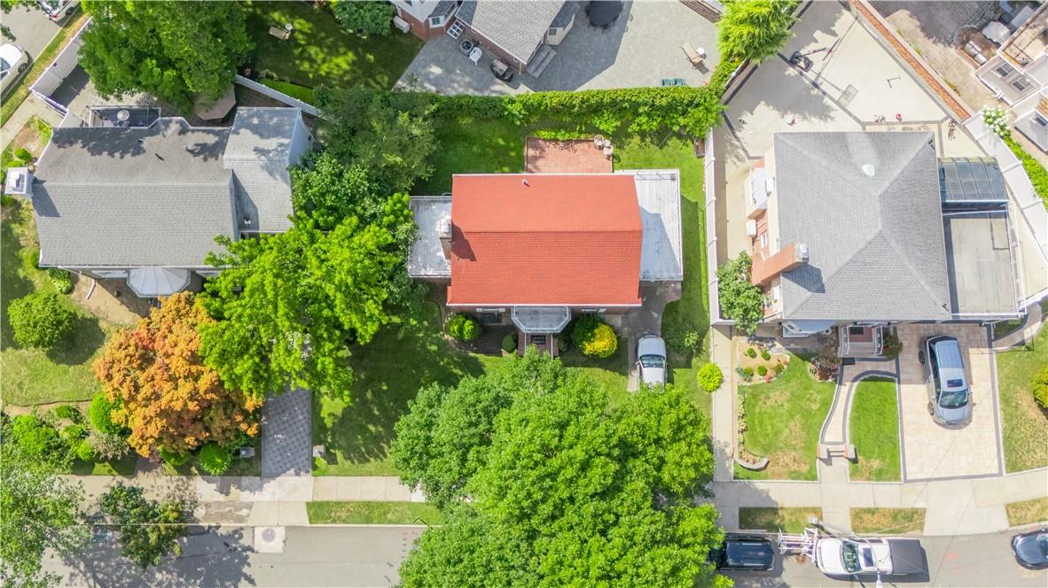 80-68 Springfield Boulevard Queens, NY 11427 - Photo 2 of 10