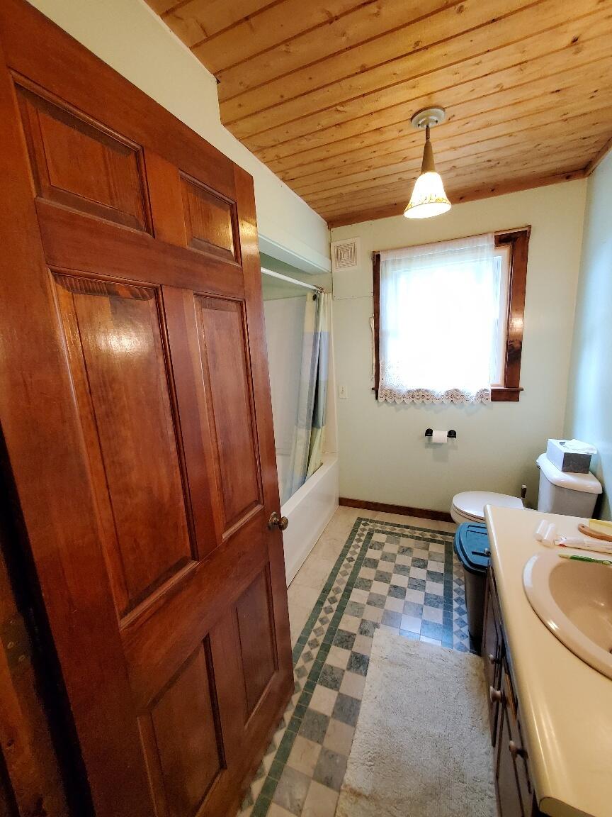 92 Huff Road Cornville, ME 04976 - Photo 16 of 121 1st flr bath
