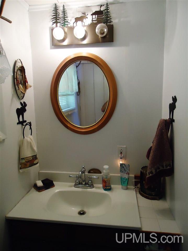 14972 Pequaming Road Lanse, MI 49946 - Photo 20 of 39 Gallery Image 20