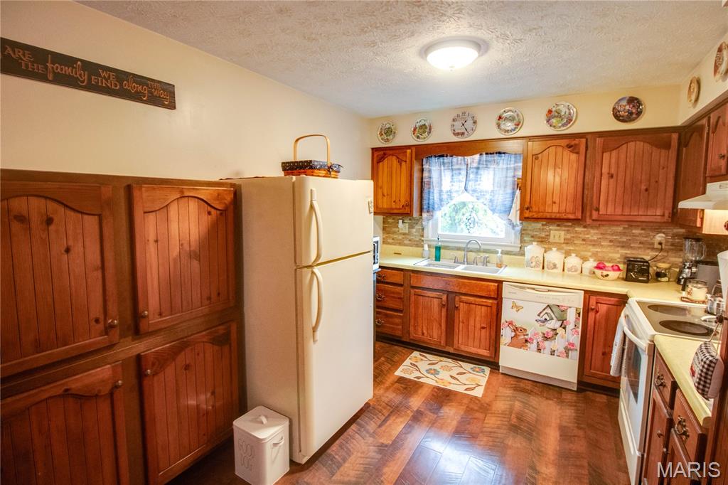 5328 Seminary Road Alton, IL 62002 - Photo 11 of 40