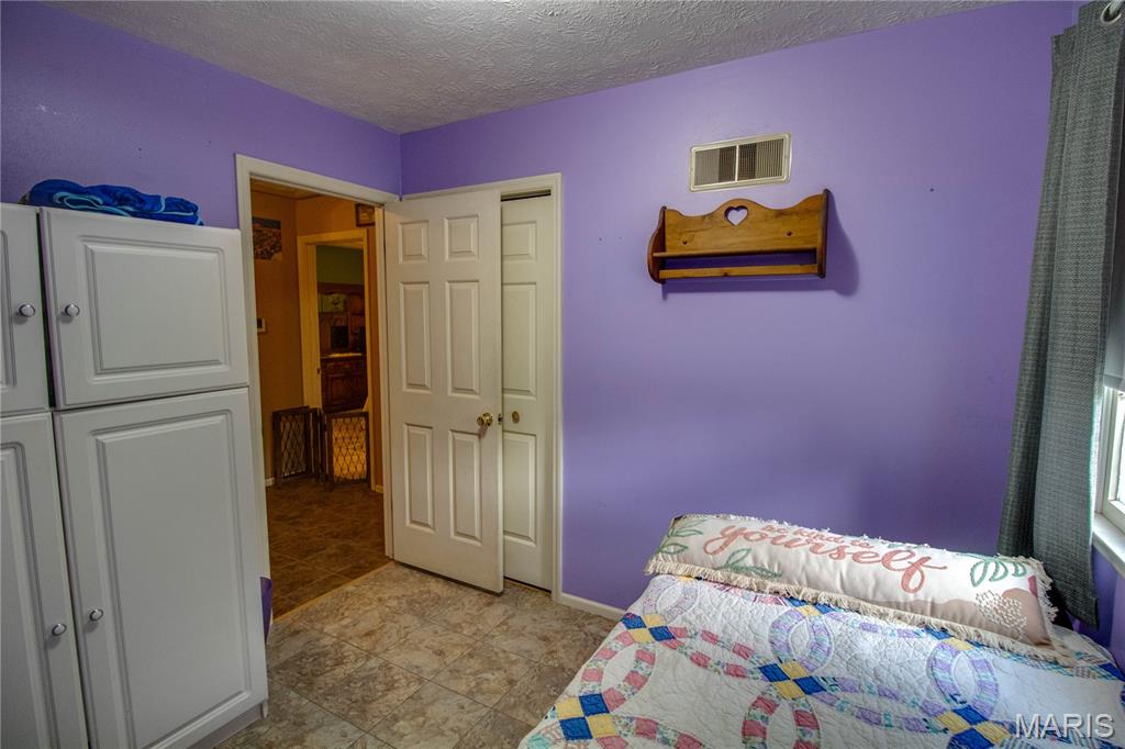 5328 Seminary Road Alton, IL 62002 - Photo 19 of 40