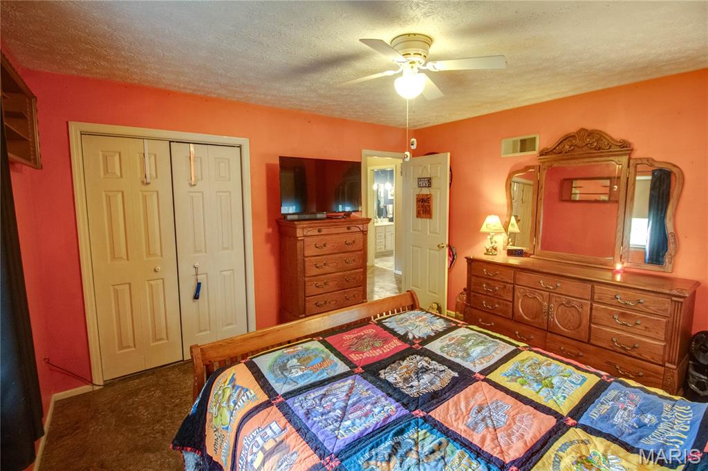 5328 Seminary Road Alton, IL 62002 - Photo 21 of 40