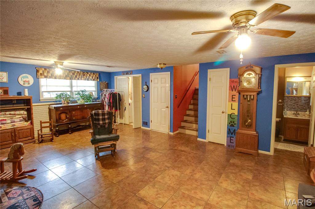 5328 Seminary Road Alton, IL 62002 - Photo 25 of 40